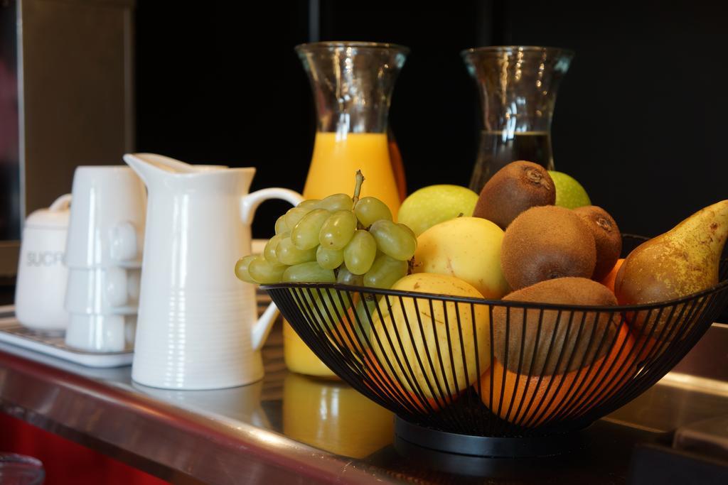 Hotel Courtille De Solutre エクステリア 写真